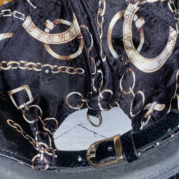 Hats hats hats - Picture 5 of 7